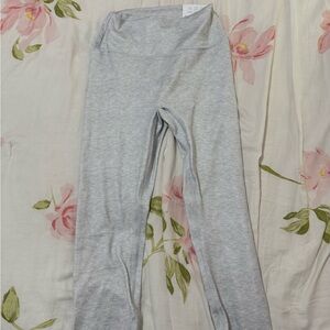 Gilly Hicks Light Gray women’s leggings